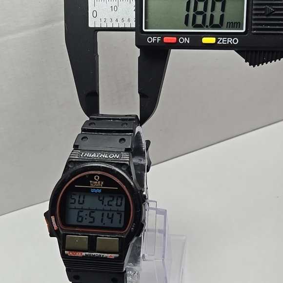 Vintage Timex Q Triathlon Watch 39mm Black Digital 8 Lap Backlight New Battery - Picture 5 of 10